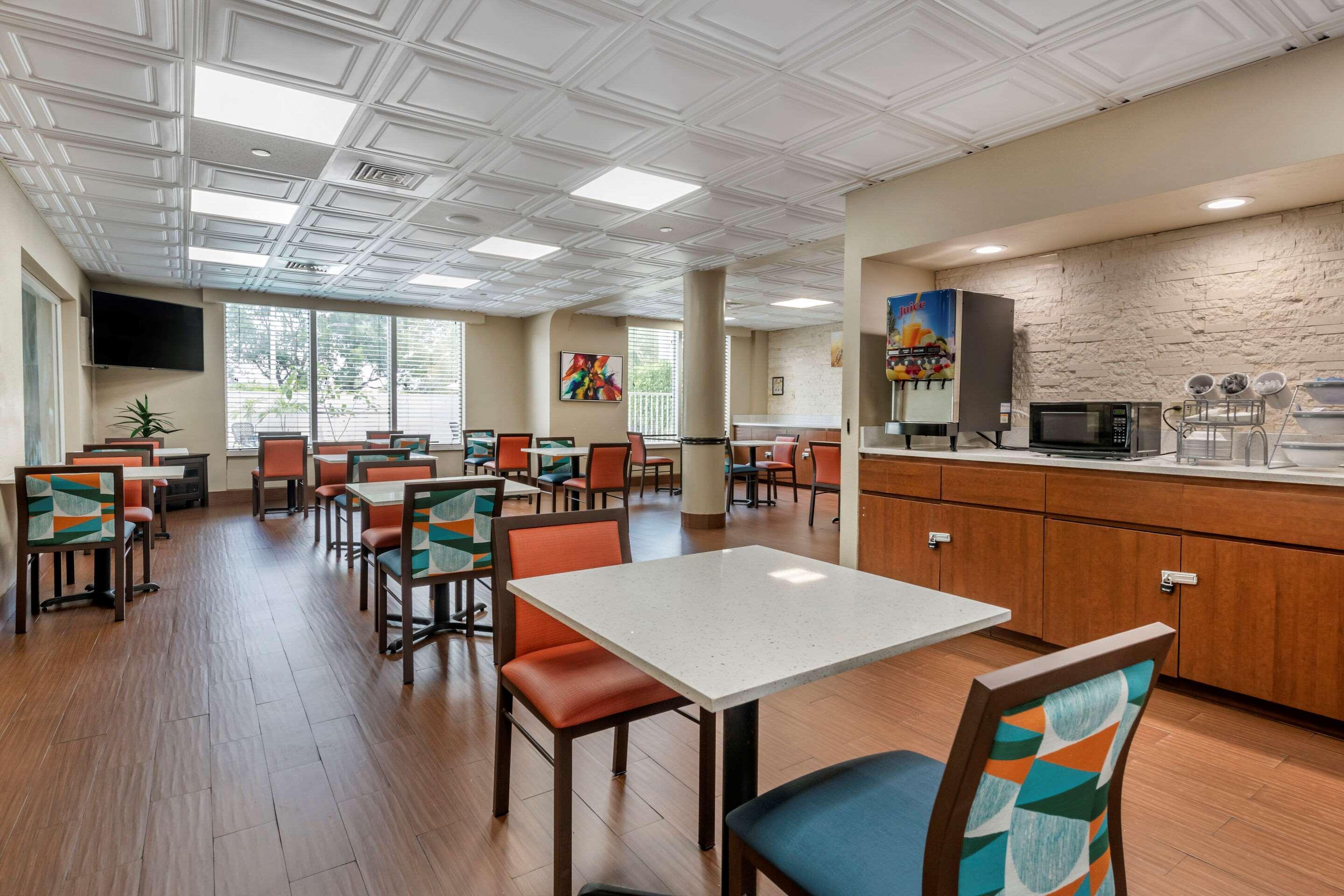 Comfort Suites Sawgrass Тамарак Екстериор снимка