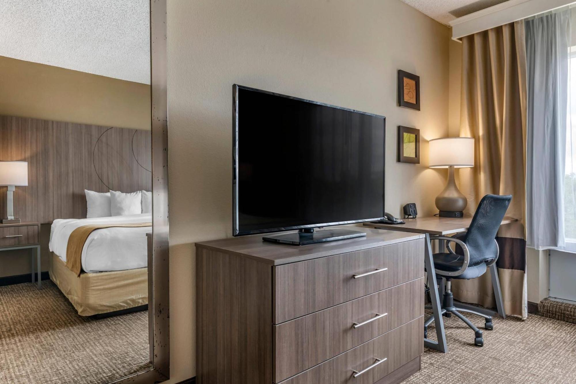 Comfort Suites Sawgrass Тамарак Екстериор снимка